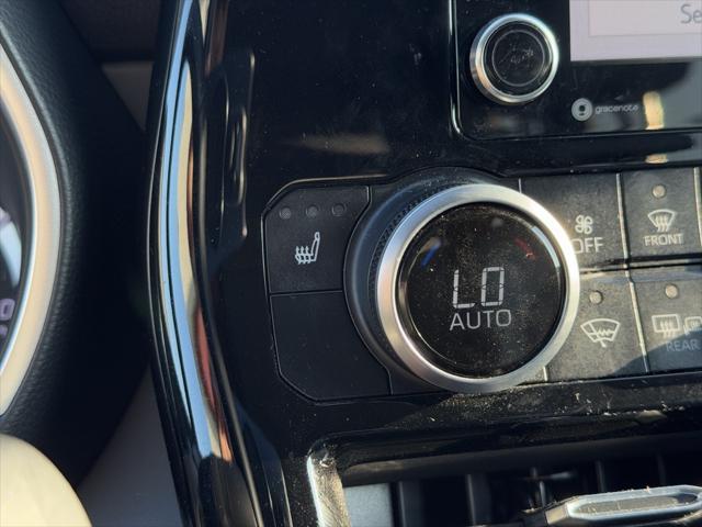 used 2022 Toyota Highlander car, priced at $41,199