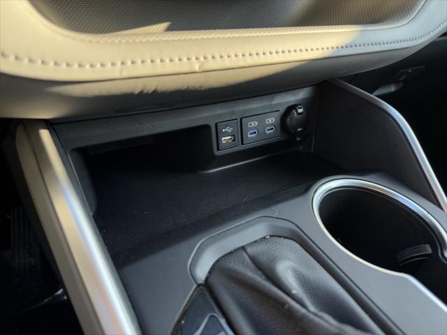 used 2022 Toyota Highlander car, priced at $41,199