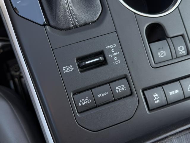 used 2022 Toyota Highlander car, priced at $41,199
