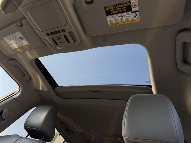 used 2022 Toyota Highlander car, priced at $41,199