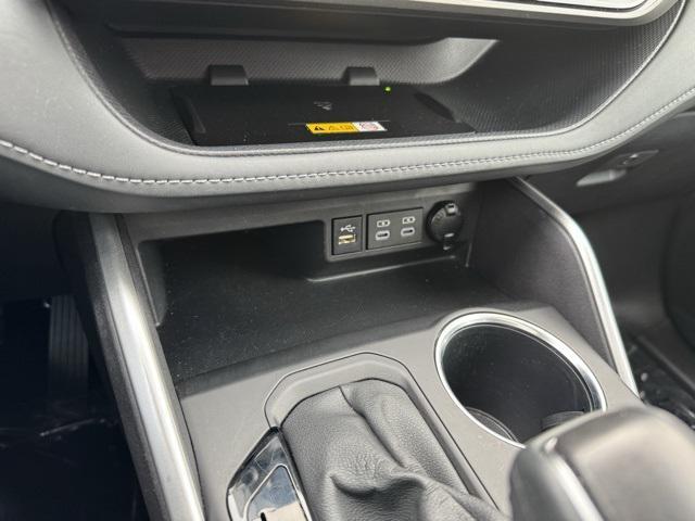 used 2024 Toyota Highlander car, priced at $41,499