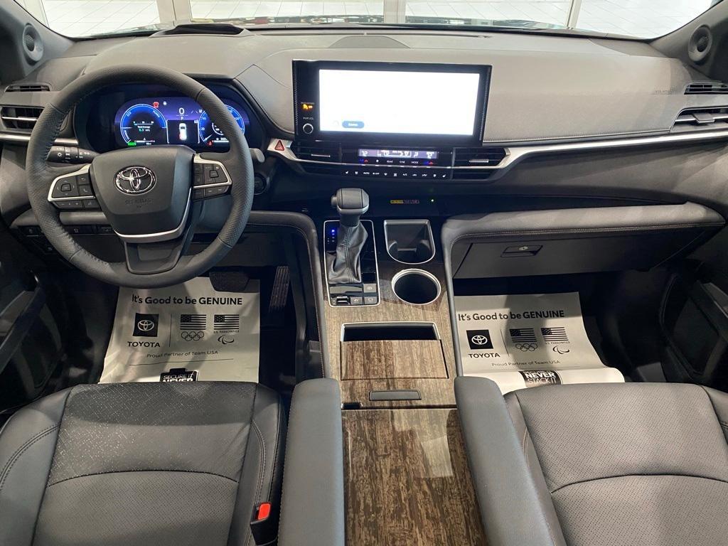 new 2025 Toyota Sienna car, priced at $58,925