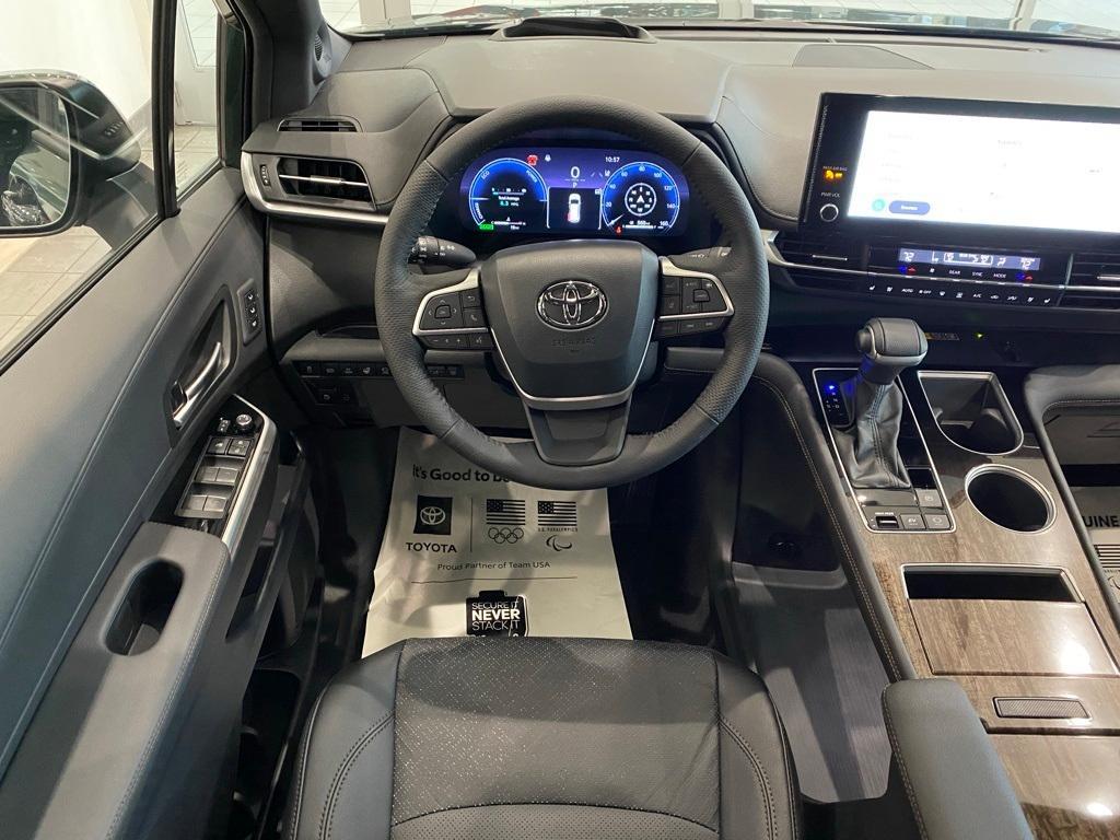 new 2025 Toyota Sienna car, priced at $58,925