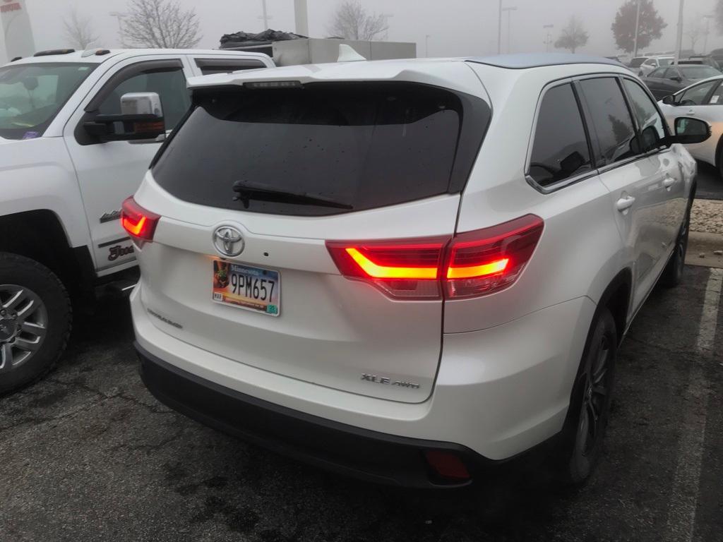 used 2018 Toyota Highlander car, priced at $19,500