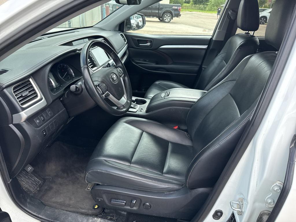 used 2019 Toyota Highlander car, priced at $24,599