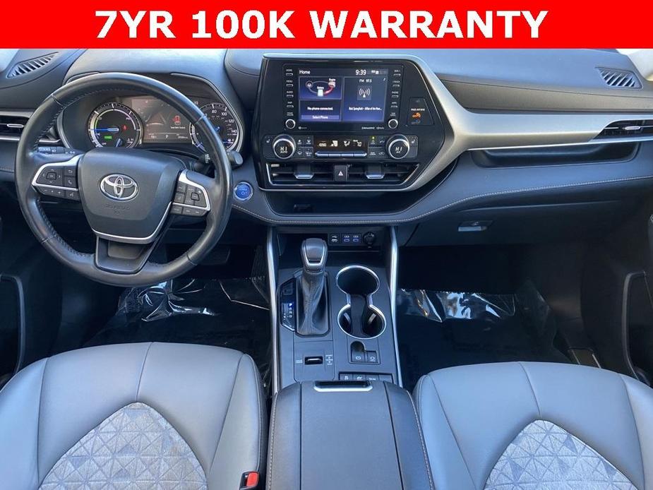 used 2022 Toyota Highlander Hybrid car, priced at $42,499