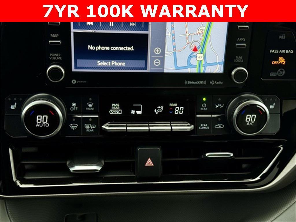 used 2022 Toyota Highlander car, priced at $40,199