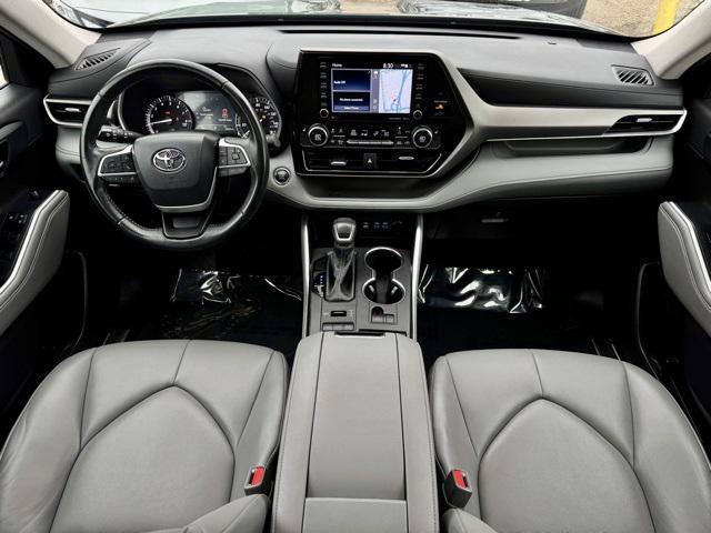 used 2022 Toyota Highlander car, priced at $42,499