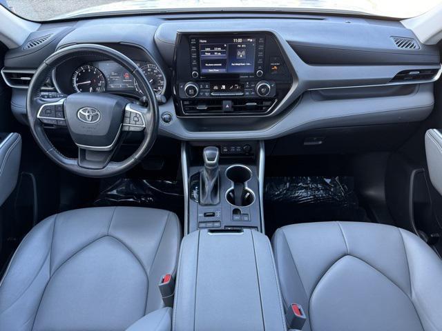 used 2022 Toyota Highlander car, priced at $38,699