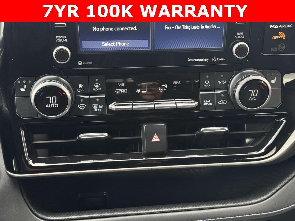 used 2021 Toyota Highlander car, priced at $34,499