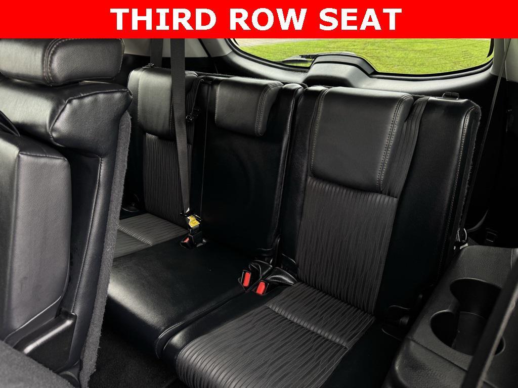 used 2014 Toyota Highlander car, priced at $15,991