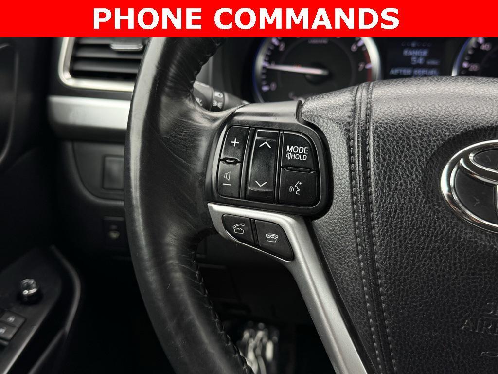used 2014 Toyota Highlander car, priced at $15,991