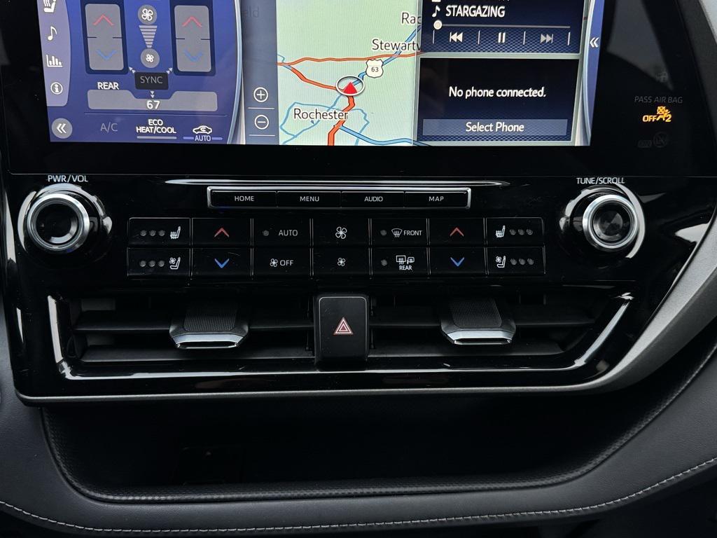 used 2022 Toyota Highlander car, priced at $41,499