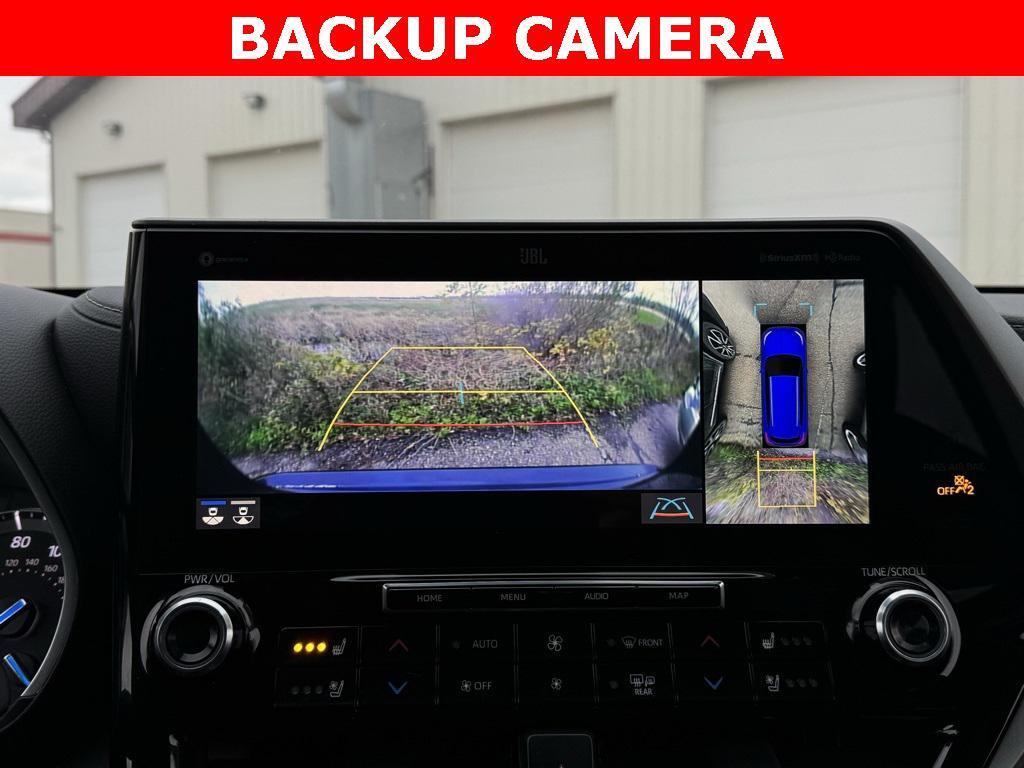 used 2022 Toyota Highlander car, priced at $41,499