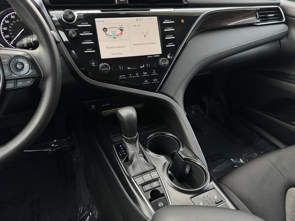 used 2019 Toyota Camry Hybrid car, priced at $23,999