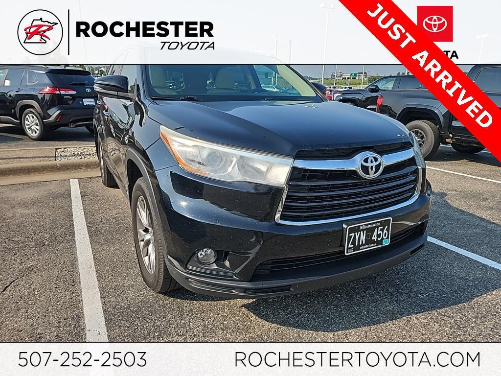 used 2015 Toyota Highlander car, priced at $15,500
