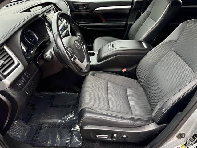 used 2019 Toyota Highlander car, priced at $21,497