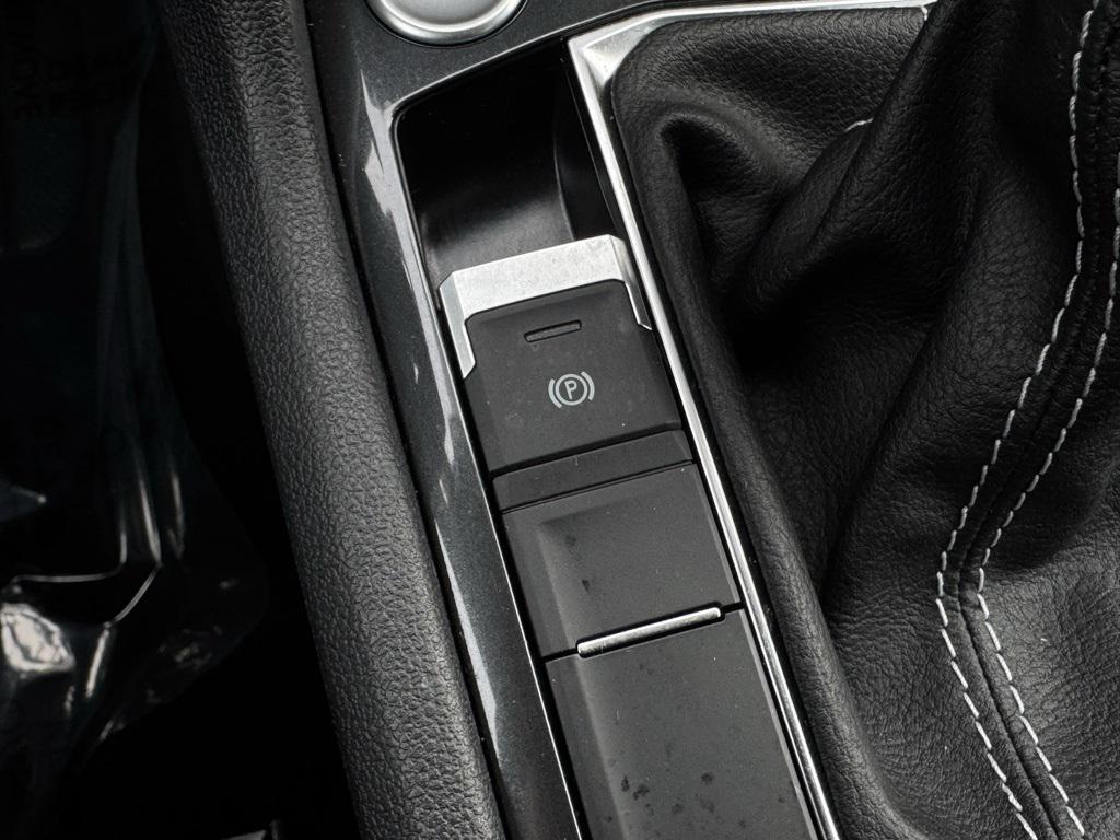 used 2022 Volkswagen Tiguan car, priced at $18,999