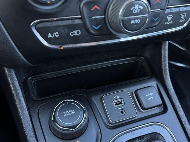 used 2019 Jeep Cherokee car, priced at $19,999