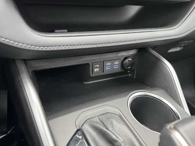 used 2022 Toyota Highlander car, priced at $38,599