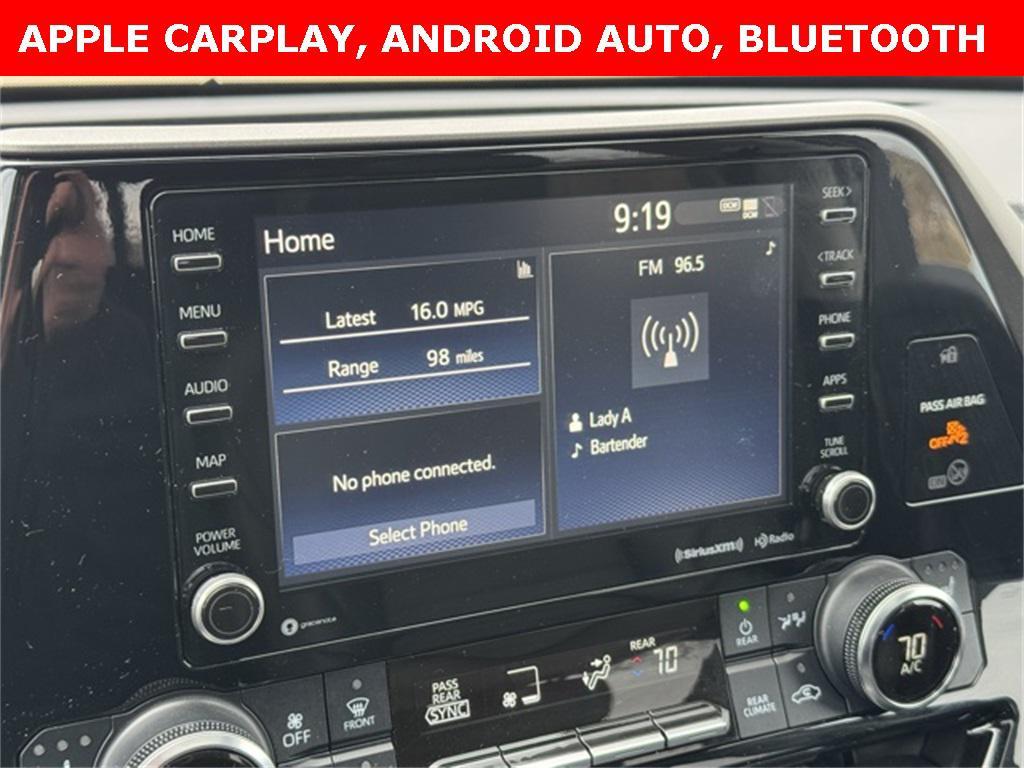 used 2022 Toyota Highlander car, priced at $38,599