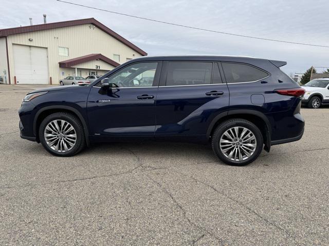 used 2021 Toyota Highlander car, priced at $42,000