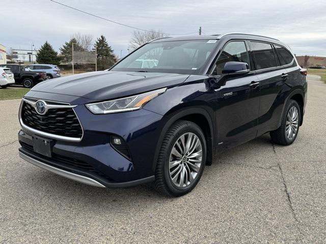 used 2021 Toyota Highlander car, priced at $42,000