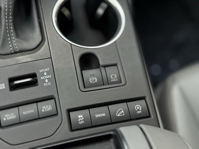 used 2022 Toyota Highlander car, priced at $38,799