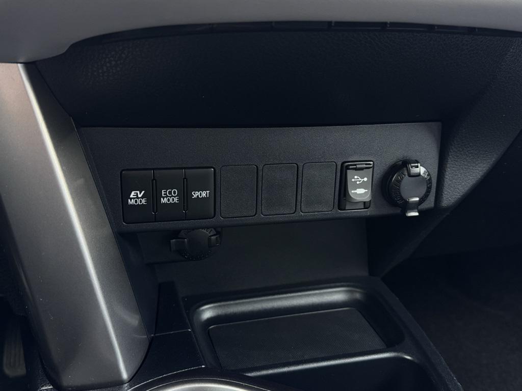 used 2018 Toyota RAV4 Hybrid car, priced at $25,487