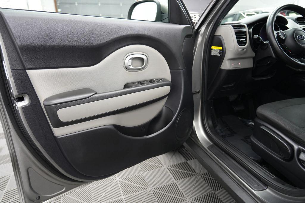 used 2016 Kia Soul car, priced at $6,100
