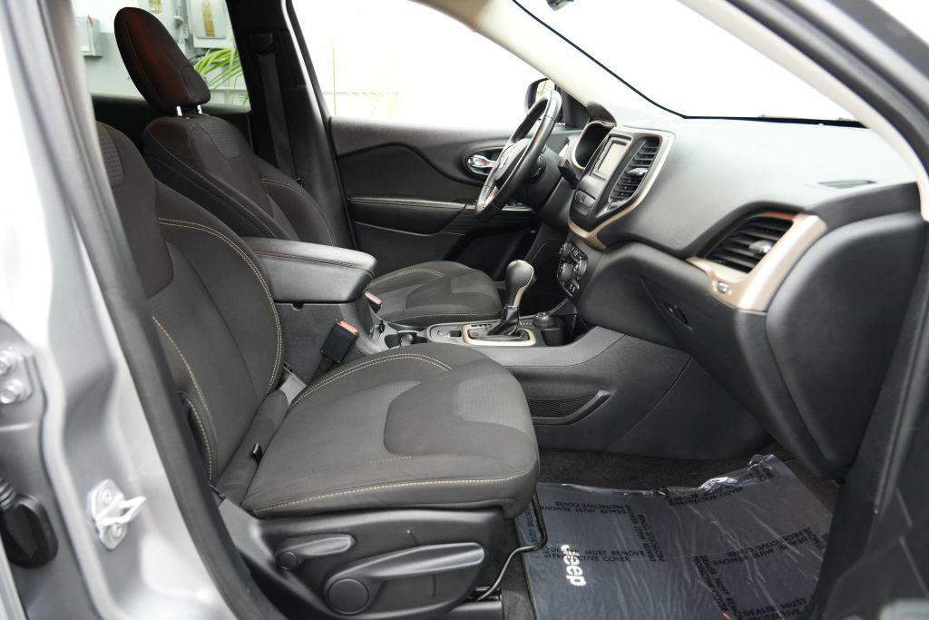 used 2016 Jeep Cherokee car, priced at $11,999