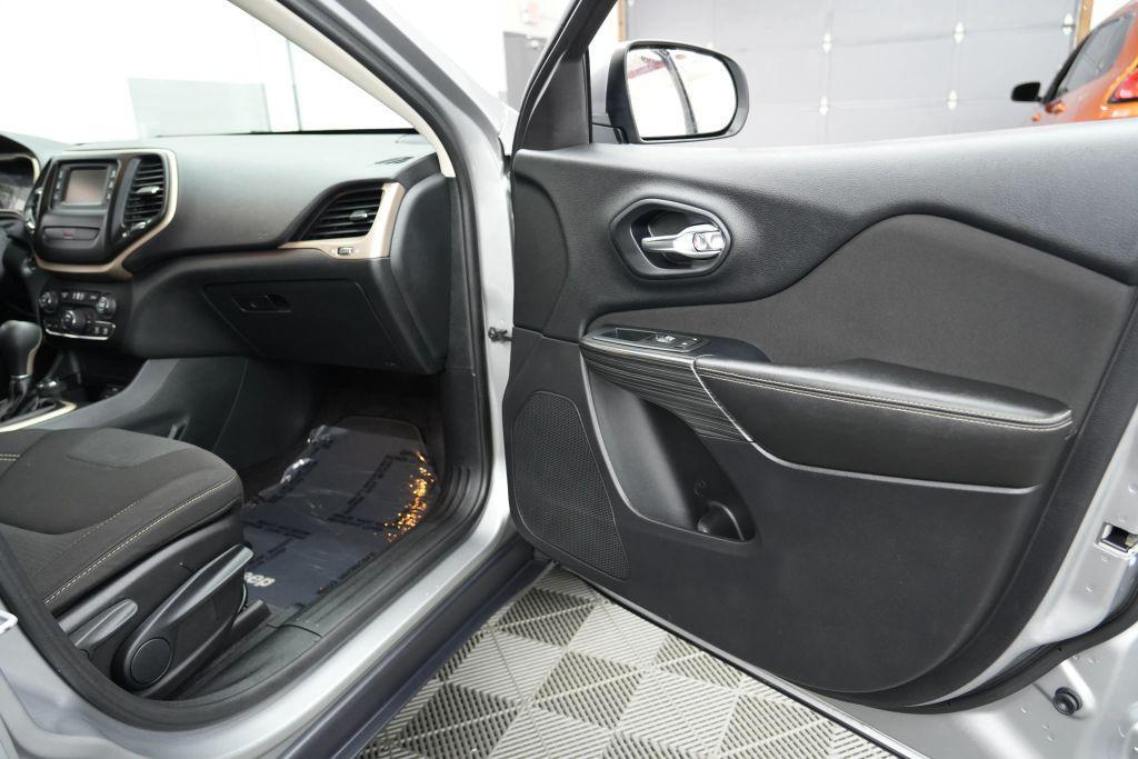 used 2016 Jeep Cherokee car, priced at $11,999