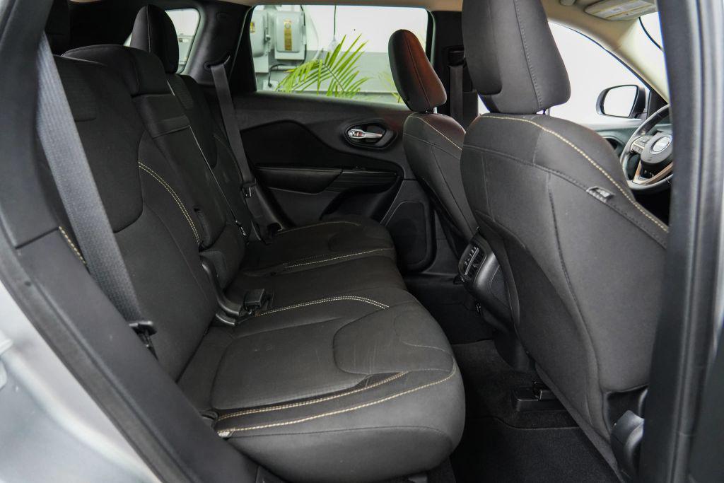 used 2016 Jeep Cherokee car, priced at $11,999