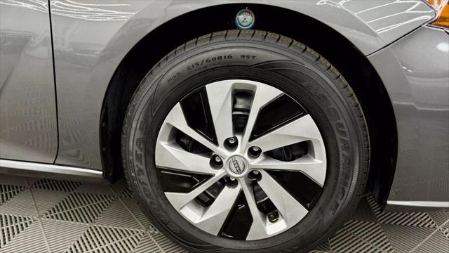 used 2023 Nissan Altima car, priced at $19,000