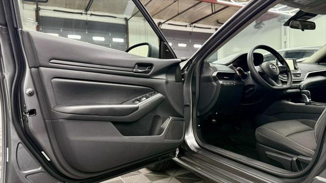used 2023 Nissan Altima car, priced at $19,000