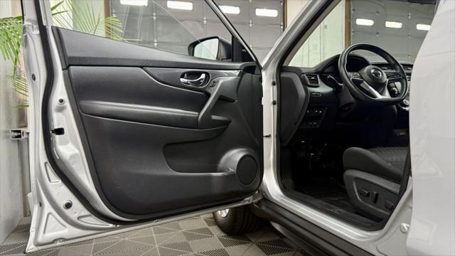 used 2018 Nissan Rogue car, priced at $10,200