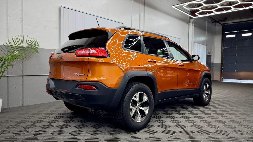 used 2014 Jeep Cherokee car, priced at $10,800