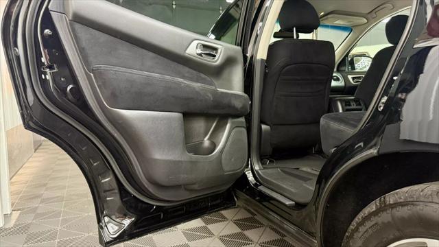 used 2013 Nissan Pathfinder car, priced at $8,900