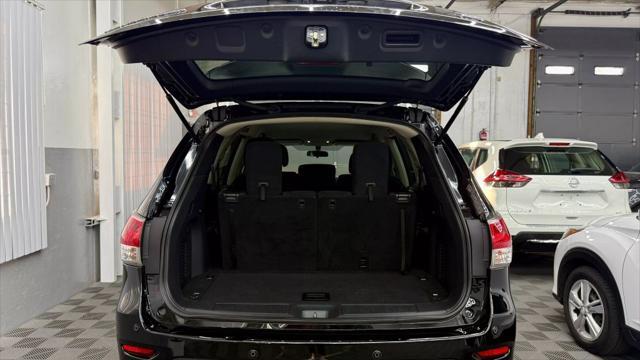used 2013 Nissan Pathfinder car, priced at $8,900