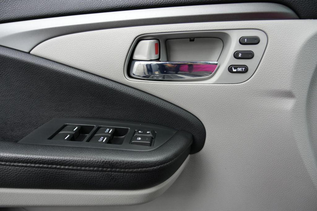 used 2020 Honda Pilot car, priced at $22,350