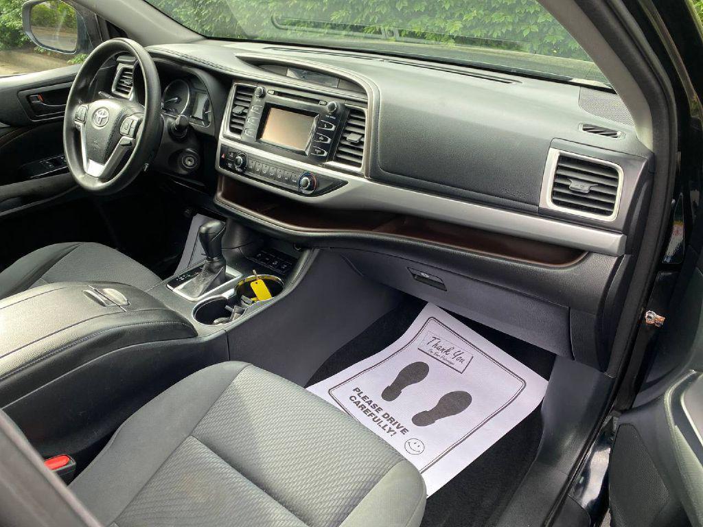 used 2015 Toyota Highlander car, priced at $12,900