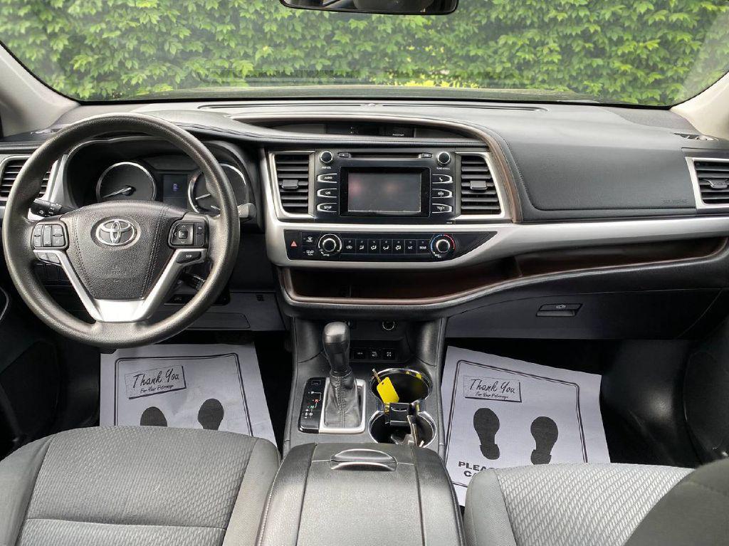 used 2015 Toyota Highlander car, priced at $12,900