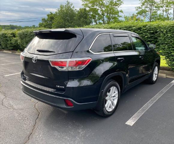 used 2015 Toyota Highlander car, priced at $13,900