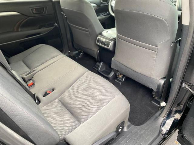 used 2015 Toyota Highlander car, priced at $13,900