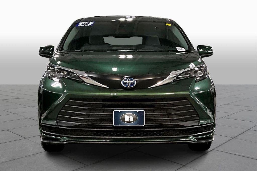 used 2025 Toyota Sienna car, priced at $42,988