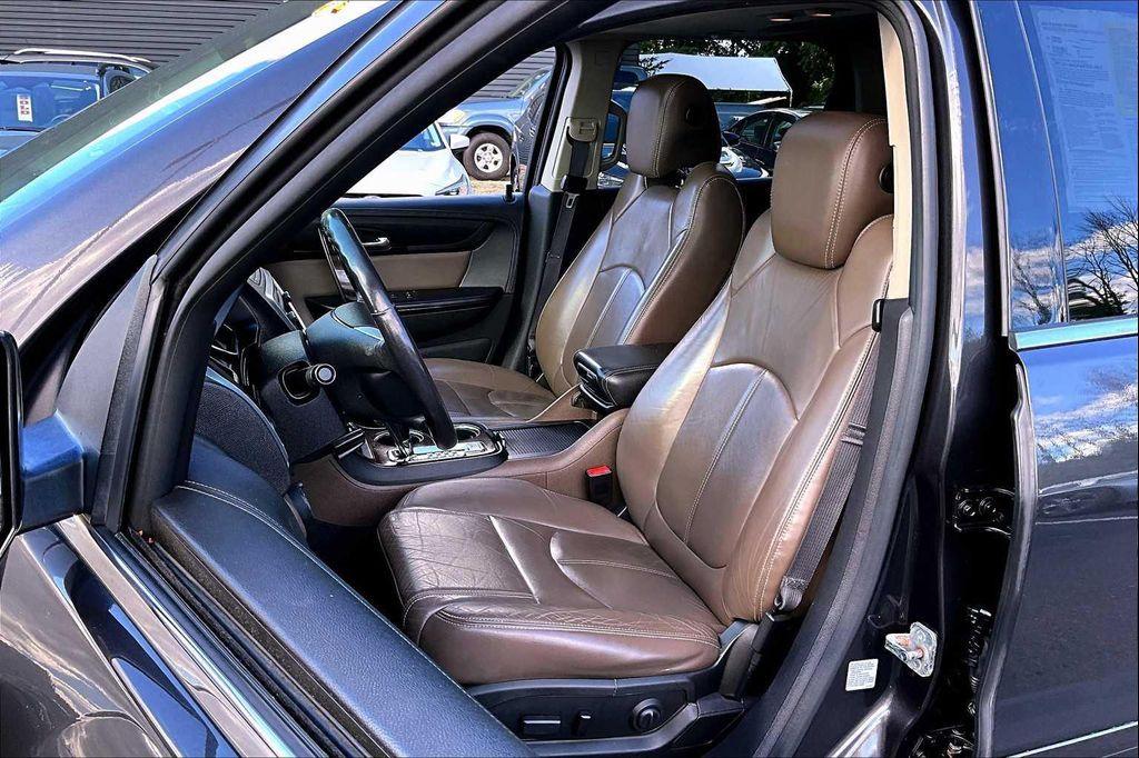 used 2015 GMC Acadia car, priced at $10,977