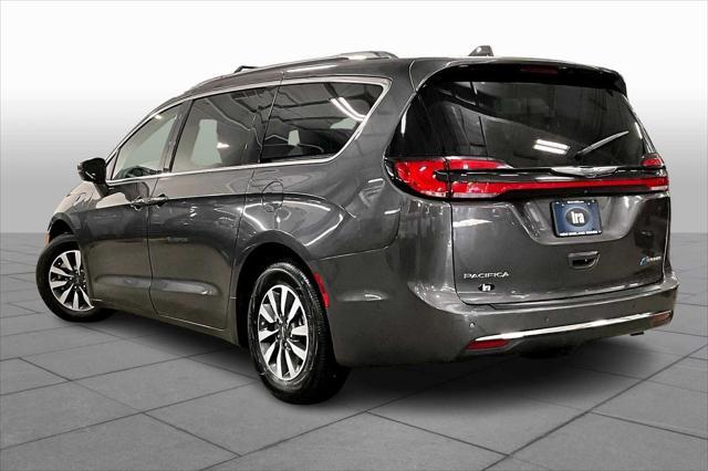 used 2021 Chrysler Pacifica Hybrid car, priced at $21,767