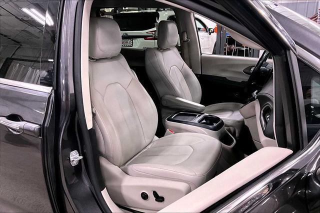 used 2021 Chrysler Pacifica Hybrid car, priced at $21,767