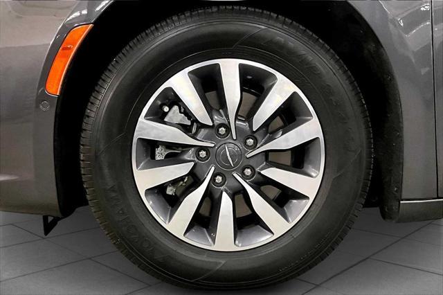 used 2021 Chrysler Pacifica Hybrid car, priced at $21,767