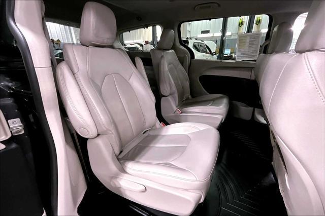 used 2021 Chrysler Pacifica Hybrid car, priced at $21,767